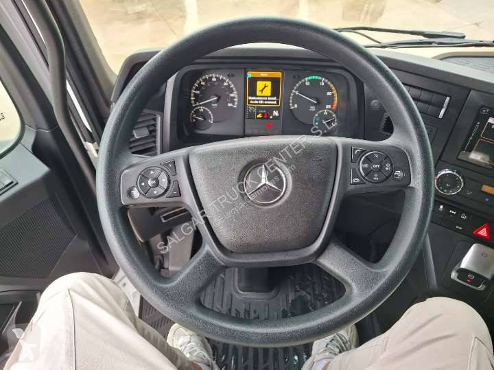 جرار Mercedes