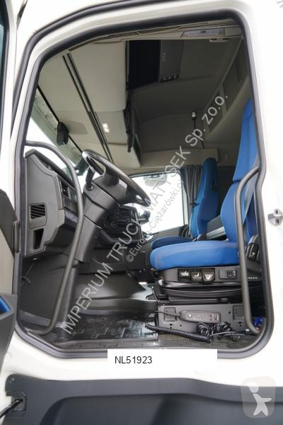 Влекач Volvo FH 500