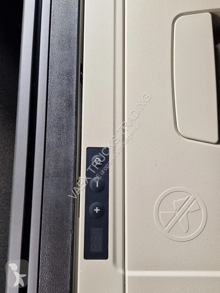 جرار Volvo 13540 Aero Globetrotter XL 4x2 - New...