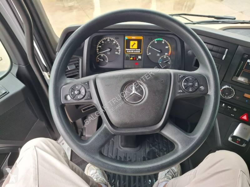 جرار Mercedes