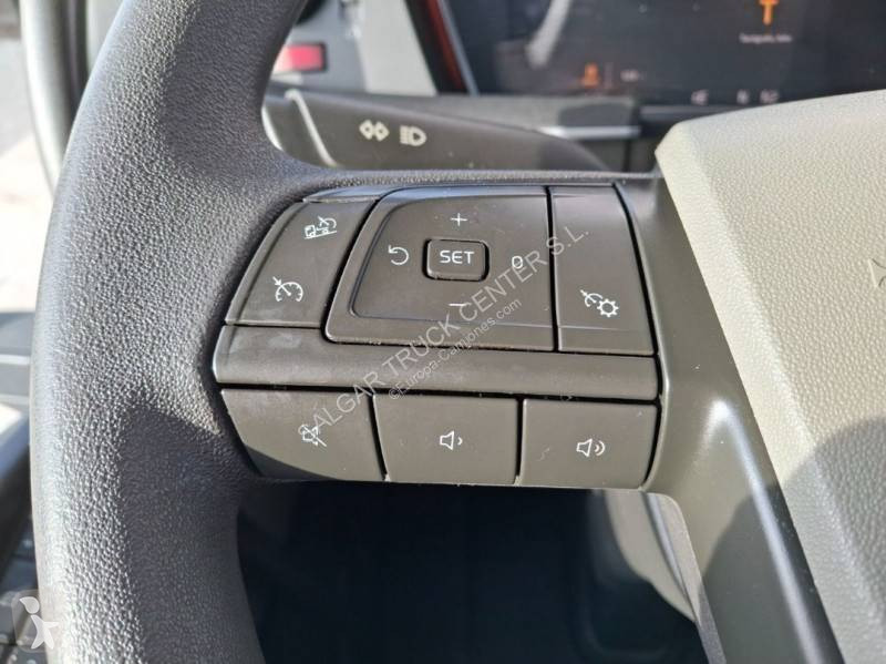 جرار Volvo