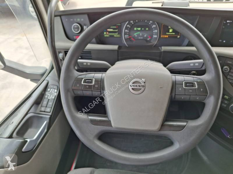جرار Volvo