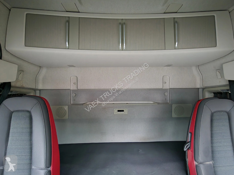 Tahač Volvo 13460 Globetrotter 6x2/4 - Full air...