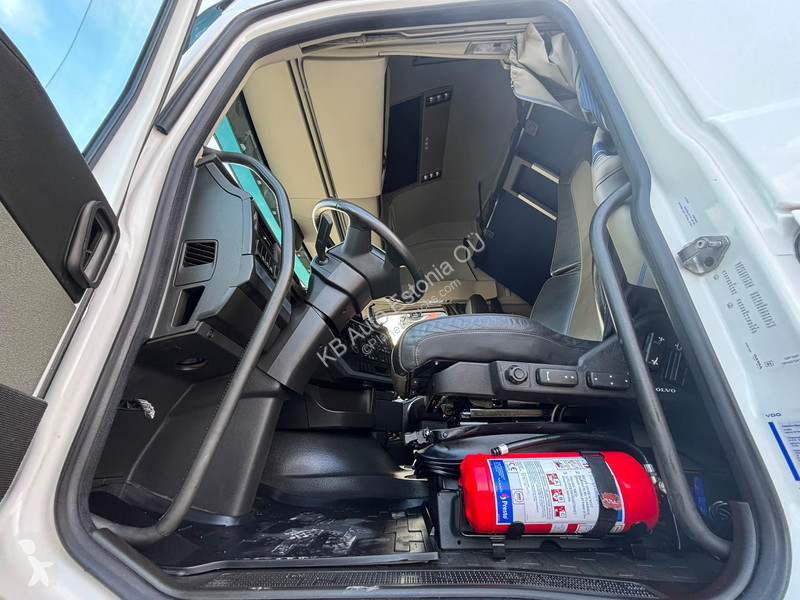 جرار Volvo 500 6x2 GLOBE XL / RETARDER / DOUBLE...