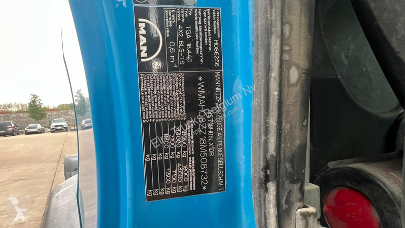 Cap tractor MAN 18.440 (MANUAL GEARBOX / BOITE...