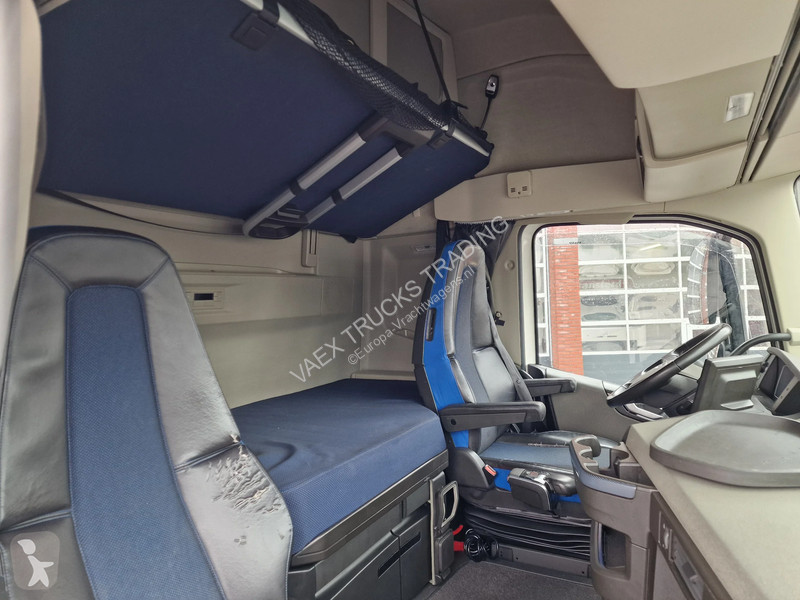 Tracteur Volvo 13460 Globetrotter XL 4x2 - I...