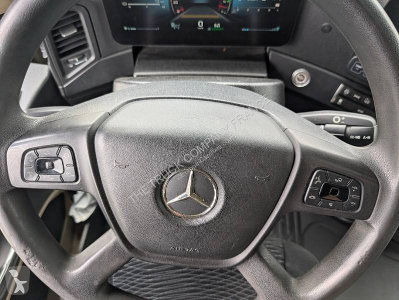 جرار Mercedes