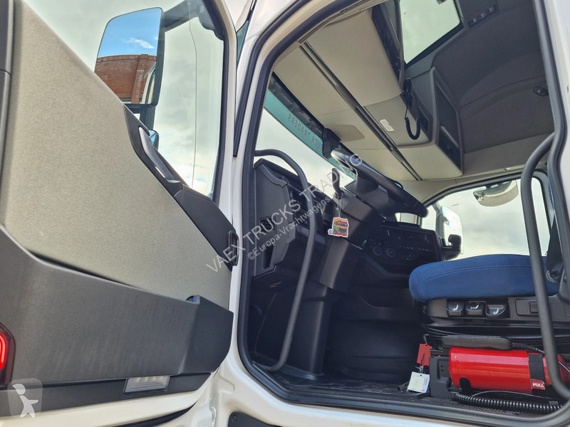 Tracteur Volvo 13460 Globetrotter XL 4x2 - I...
