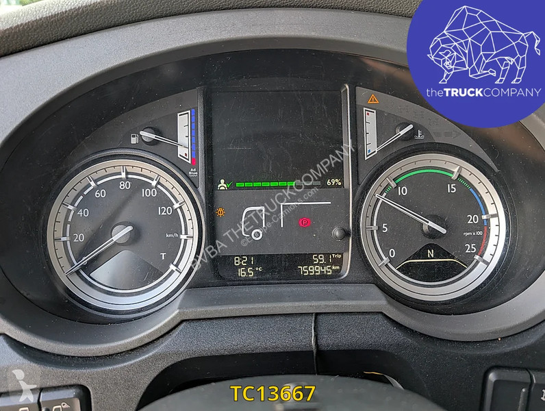 Tracteur DAF 440
