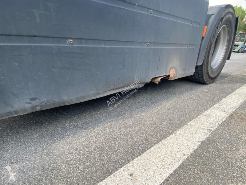 Cabeza tractora Iveco 440 S 46