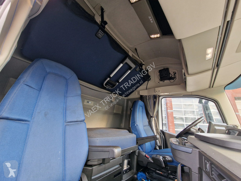 Trekker Volvo 13500 Globetrotter XL 6x2 -...