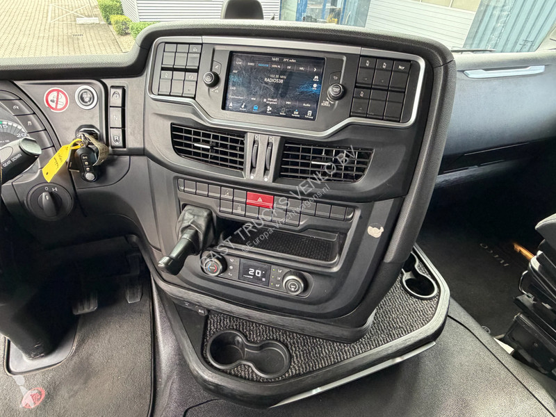 Tracteur Iveco 460 *LNG* Euro 6D Retarder Smart...