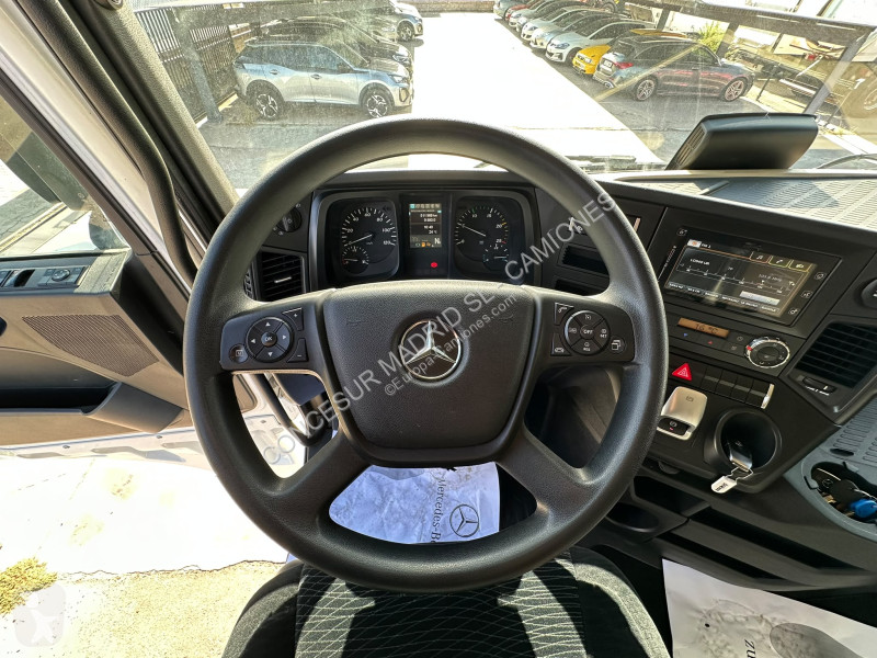 Trekker Mercedes  1851 LS