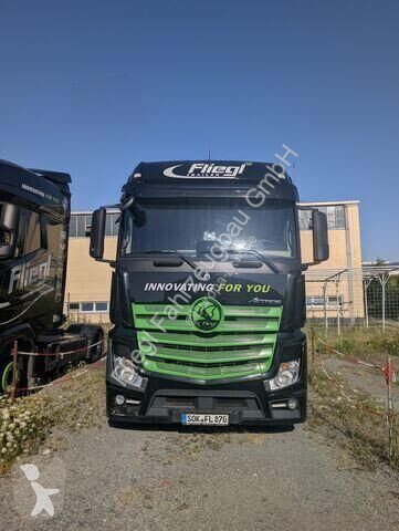 Cabeza tractora Mercedes 1851 LSnRL