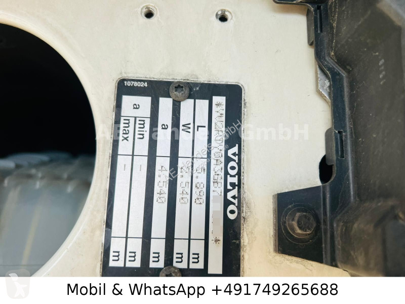 Cabeza tractora Volvo 460 Globe BL MY2016...
