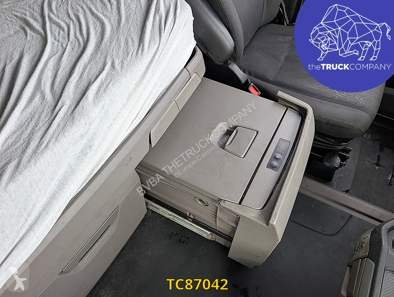 Cabeza tractora Scania 410