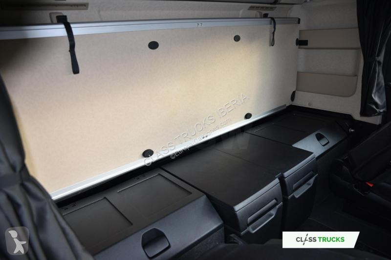 Tahač Mercedes 5 1845 BigSpace MirrorCam