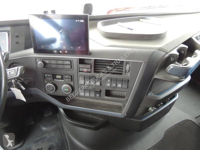 Cabeza tractora Volvo 500 Globetrotter XL