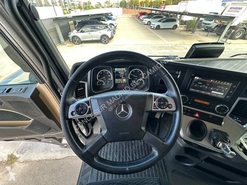 Cabeza tractora Mercedes 1851 LS