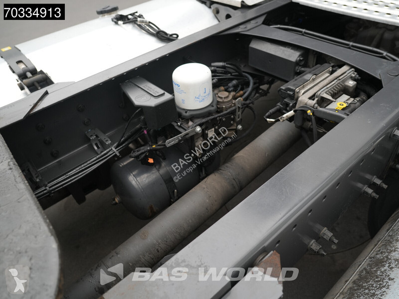 Tahač Volvo FH 460 4X2 Globe APK 08-2027 2x...