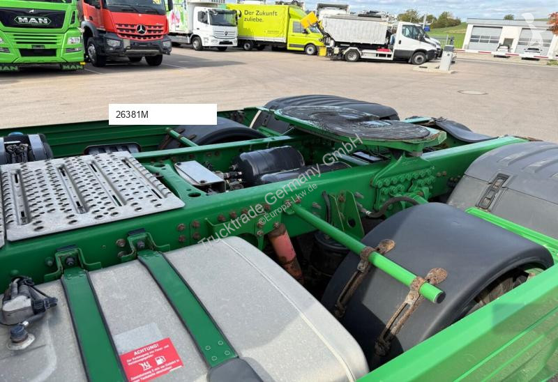 Nyergesvontató Scania 589 R 480 LA