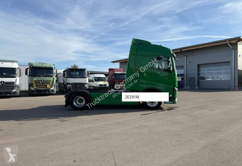Nyergesvontató Volvo 638 FH-460