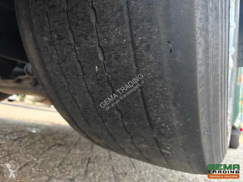 Cap tractor Volvo 460 6x2/4 GlobeTrotter Euro...