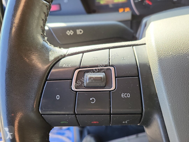 Ciągnik siodłowy Volvo 500