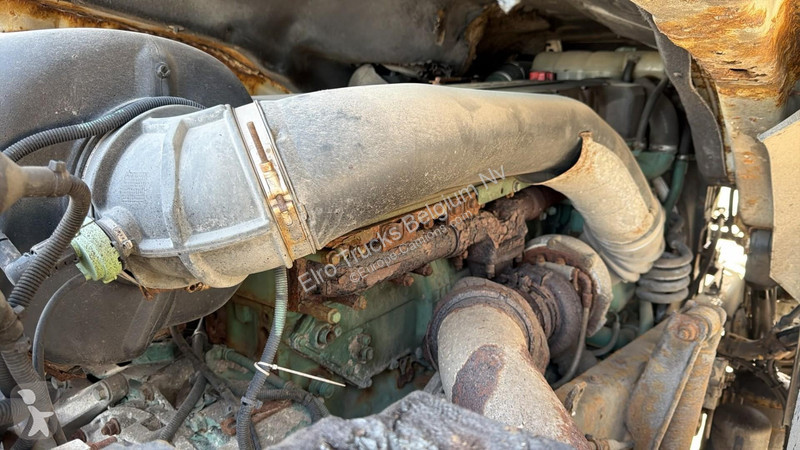 Tractor Volvo - 380 (MANUAL GEARBOX / BOITE...