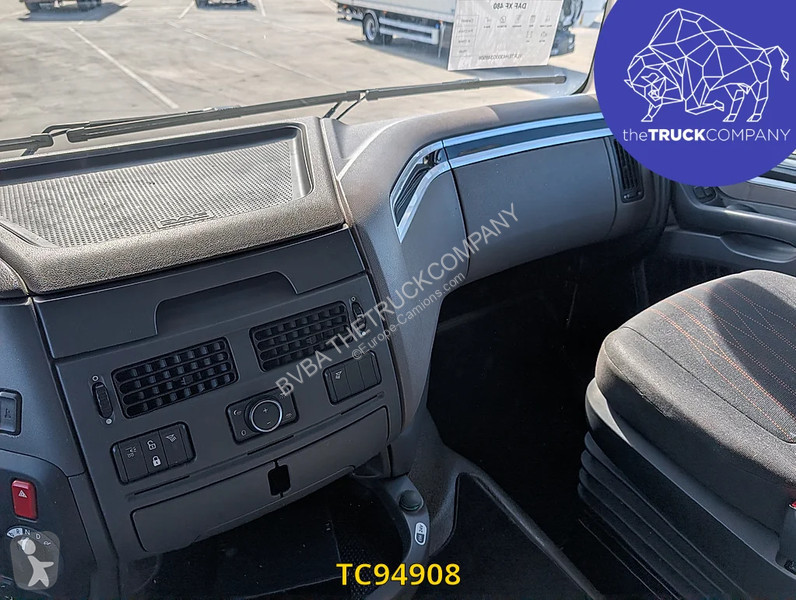Тягач DAF 480