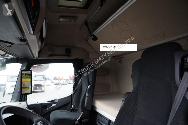 Тягач Mercedes ACTROS 1845