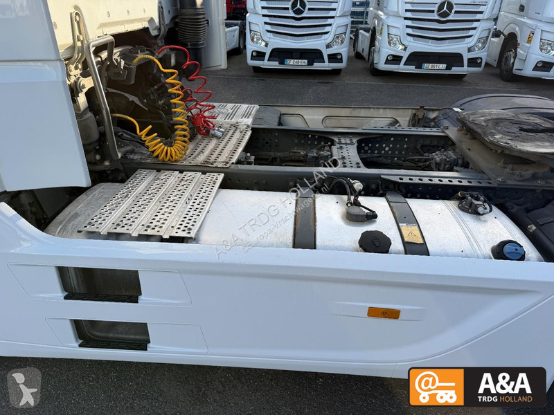 Traktor Mercedes ACTROS 1845
