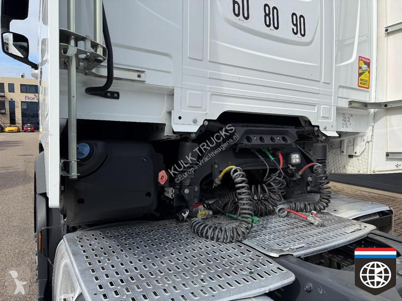 Trattore Stradale DAF 480 STAND-IN AIR...