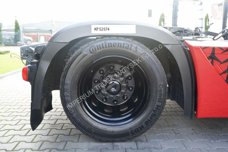 جرار Mercedes ACTROS 1845