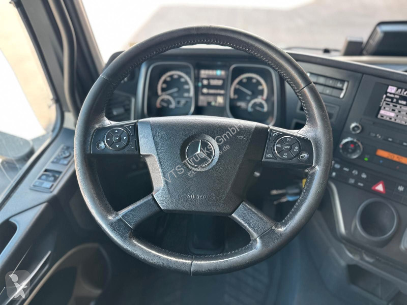 Tahač Mercedes 1846 LS 4x2 BL...