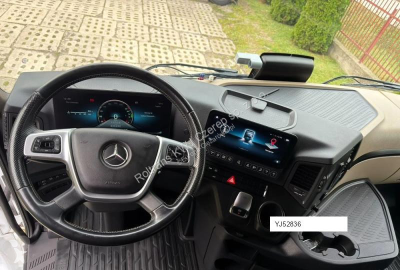 Mercedes 1848 tractor unit