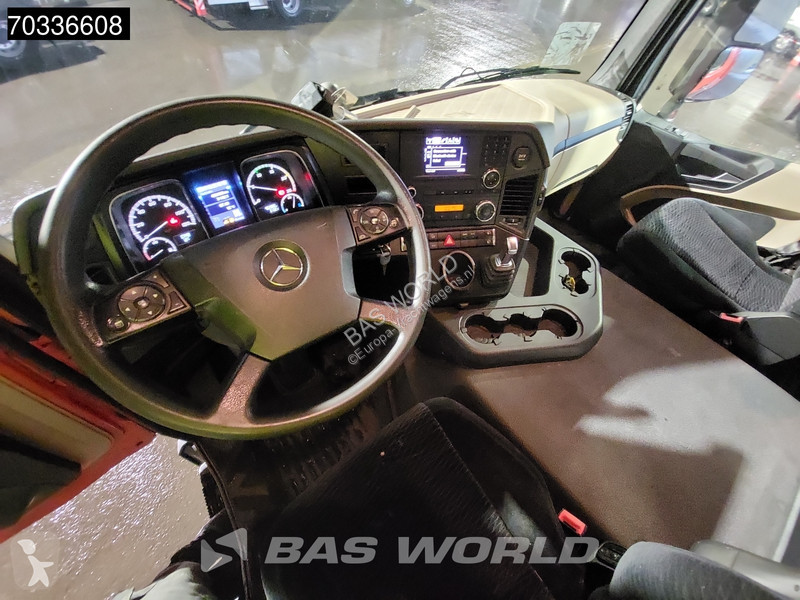 Nyergesvontató Mercedes 1840 4X2 StreamSpace...