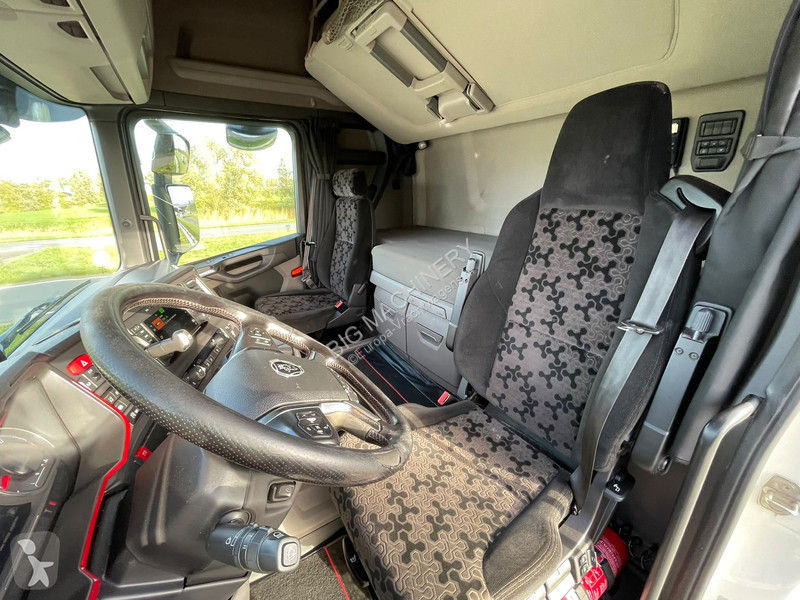 Scania 730 A6X4NZ tractor unit