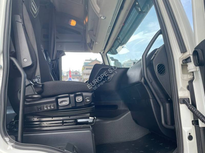 Cabeza tractora Iveco