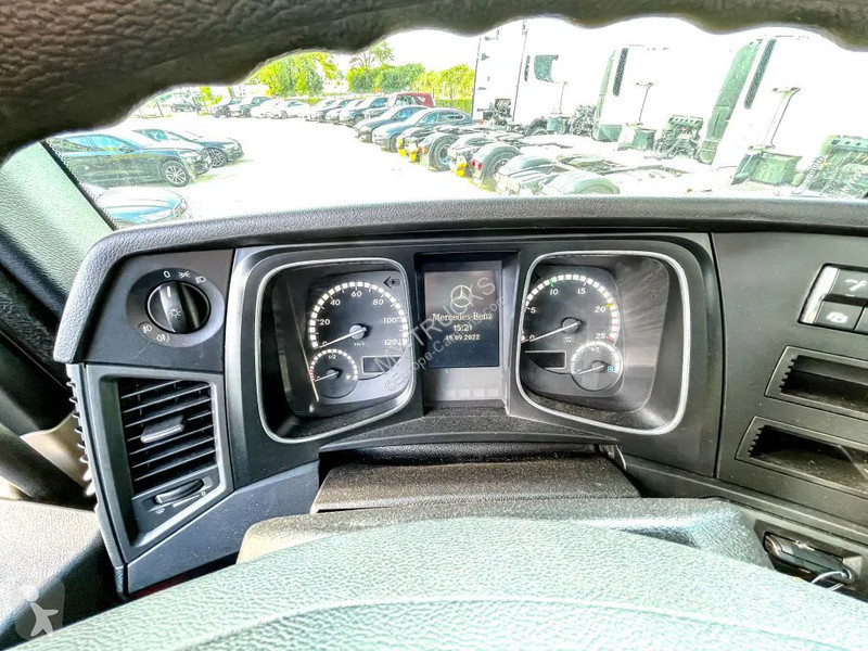 Traktor Mercedes 1845 | Leasing