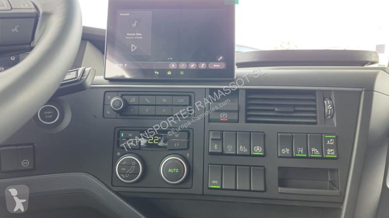 جرار Volvo 500 AERO Globetrotter XXL (Location...