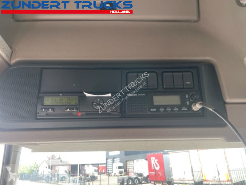 Tracteur DAF 440 SPACECAB ADR