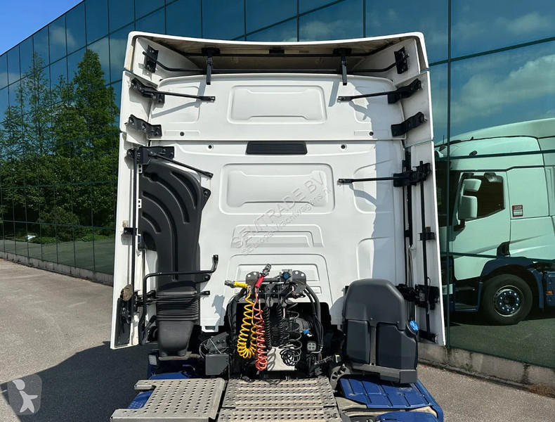 Traktor Renault T460 COMFORT EURO 6 ONLY...
