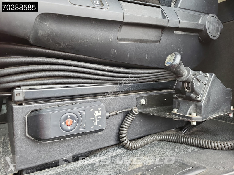 Traktor Mercedes 2063 4X2 BigSpace Full-Air...