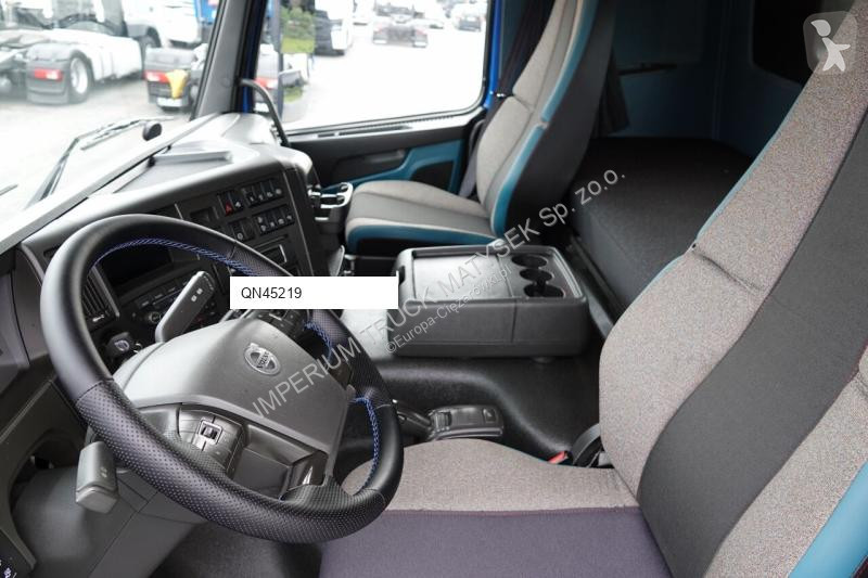 Traktor Volvo FMX 420