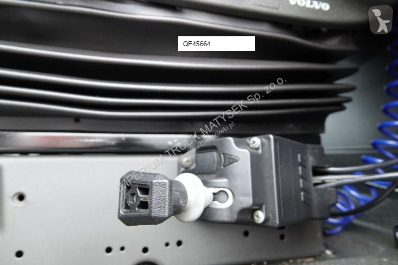 Tahač Volvo FH 500 / NISKA KABINA / HYDRAULIKA...