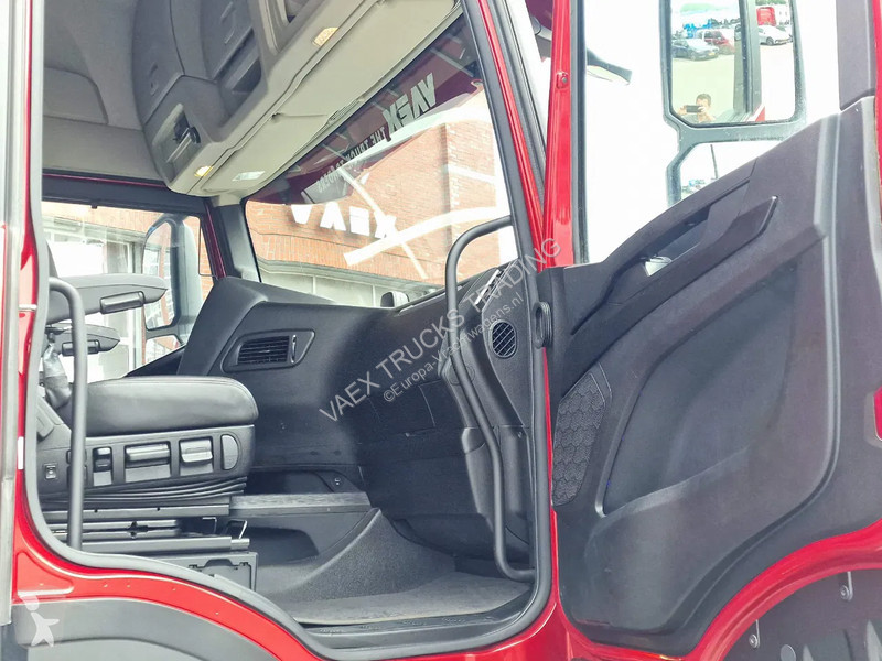 Tahač Iveco 570 6x2 - Retarder - Full air -...