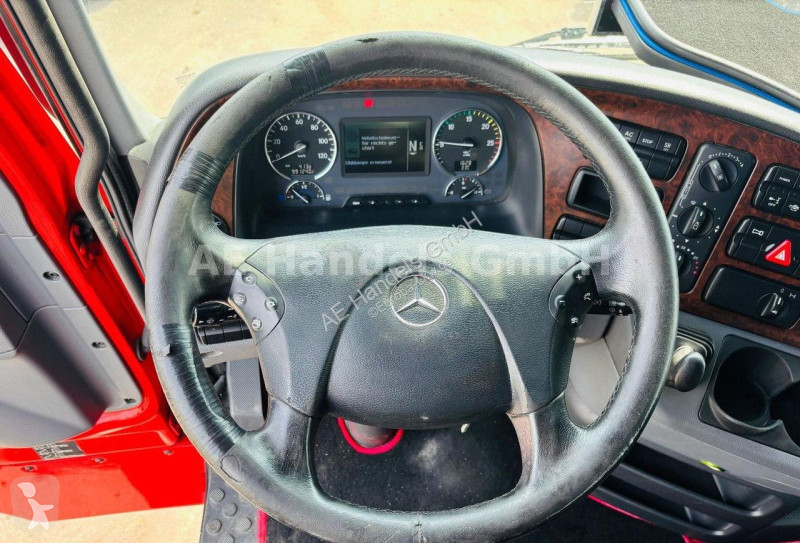 Traktor Mercedes 1846