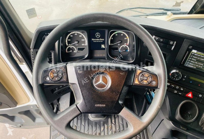 Trattore Stradale Mercedes 1851