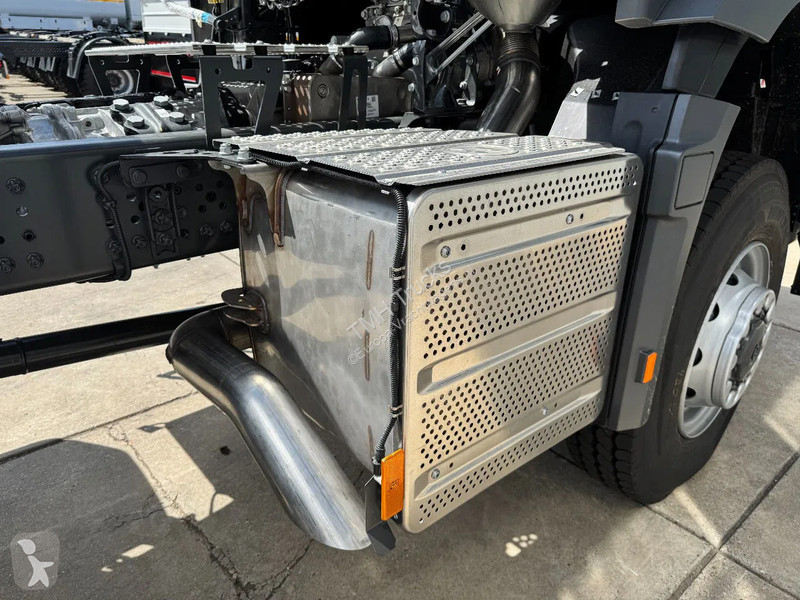 جرار Mercedes 4058 AS 6x6 Tractor Head 180T...